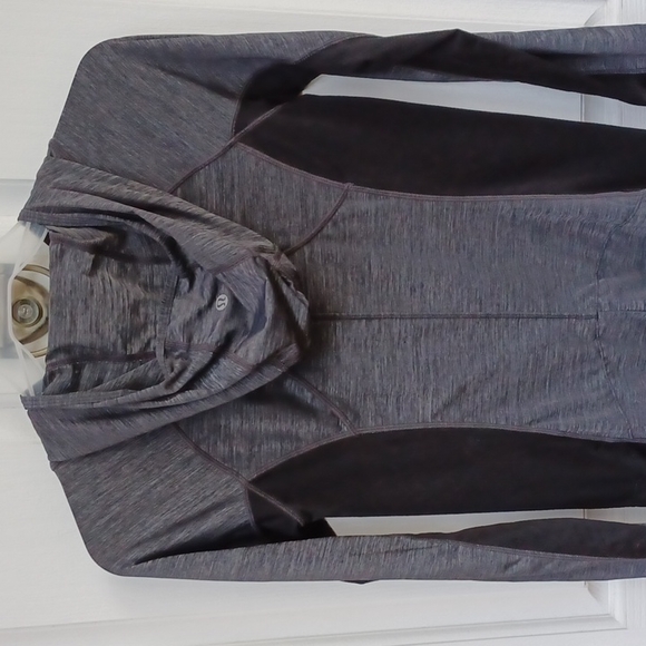 LULULEMON Yoga Running Hoodie Top Sz 4 - Picture 4 of 5